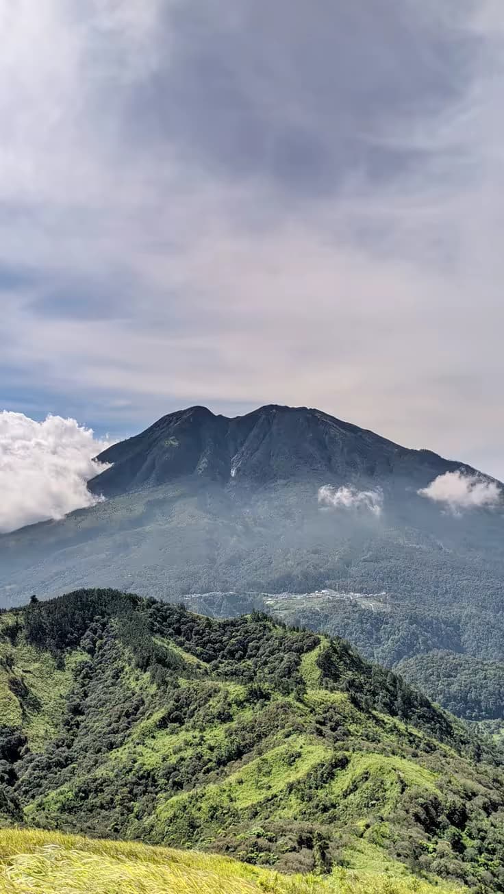 Gunung Lawu mountain landscape